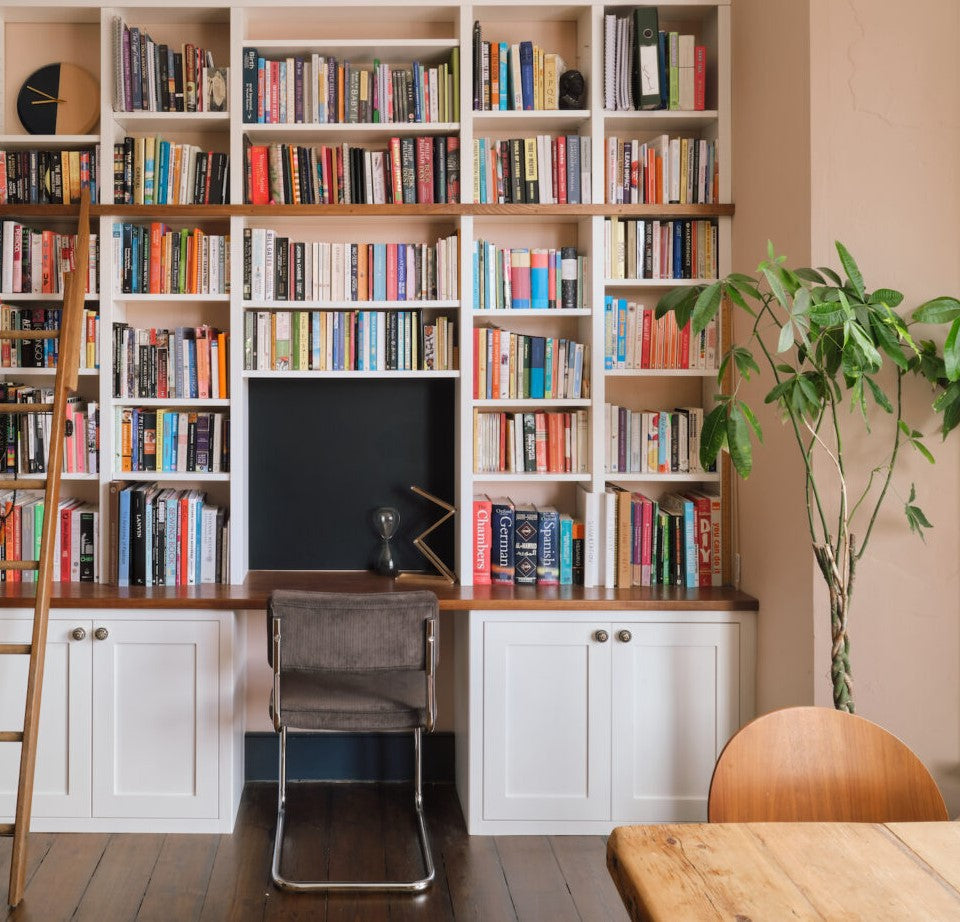 Build a Personal Library on a Budget: A Step-by-Step Guide